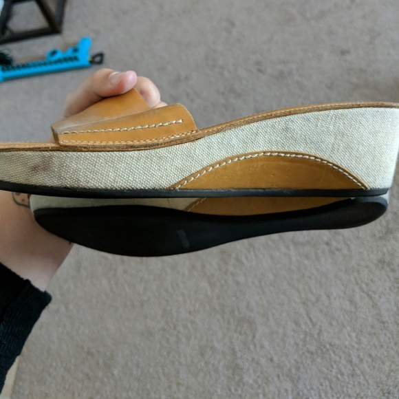 Banana Republic slides - Picture 5 of 5